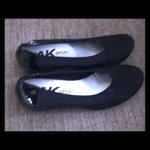 Anne Klein black wedge heels